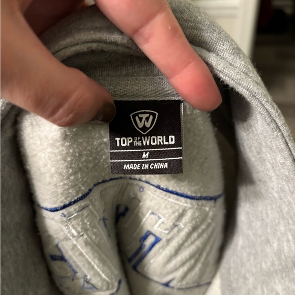 University of Kentucky Quarter Zip Pullover - Picture 3 of 3